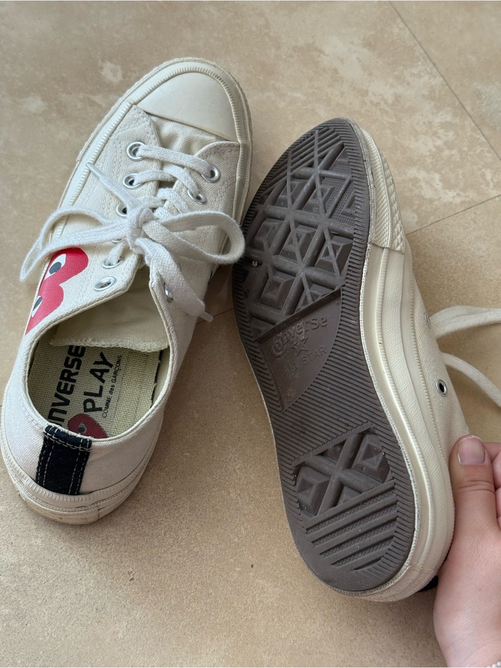Comme des Garcons PLAY White Canvas Low-Top Sneakers with Red Heart - Picture 6 of 9